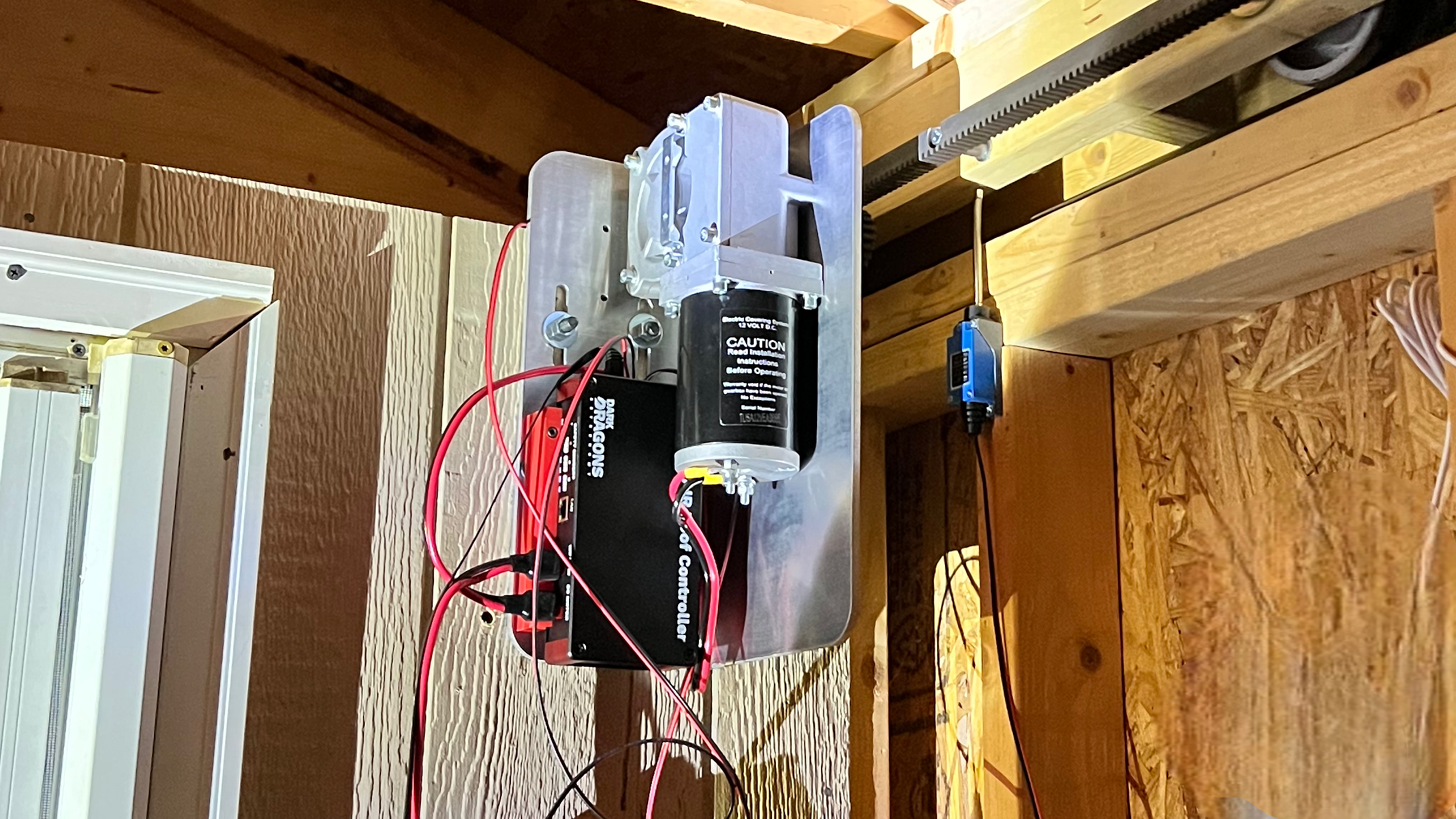 dragonlair wall motor